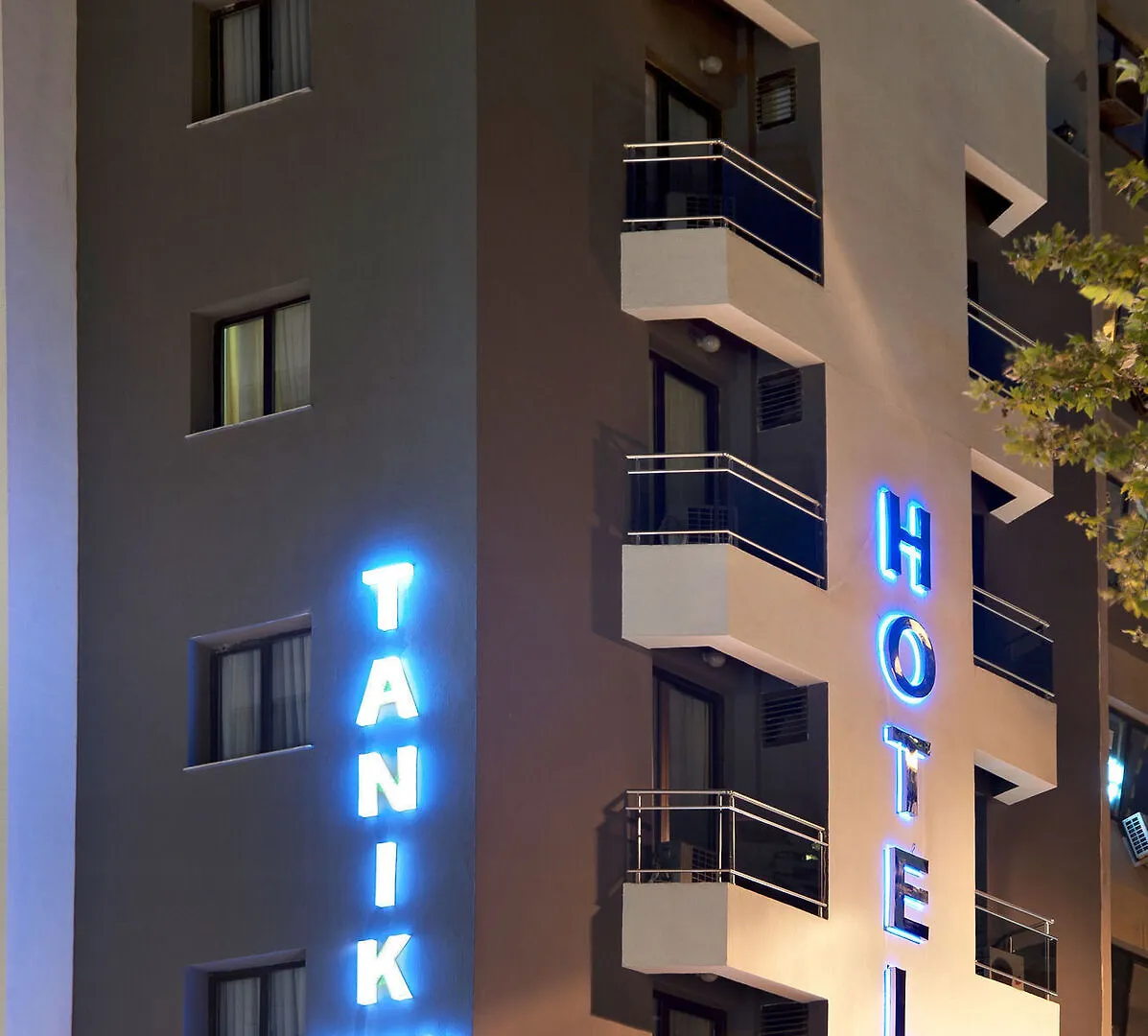 Tanik Hotel Izmir