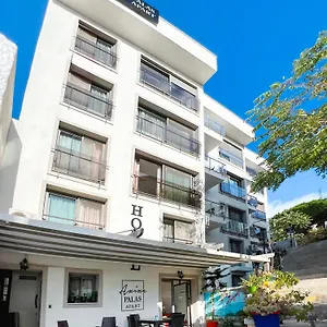 Azize Aparthotel